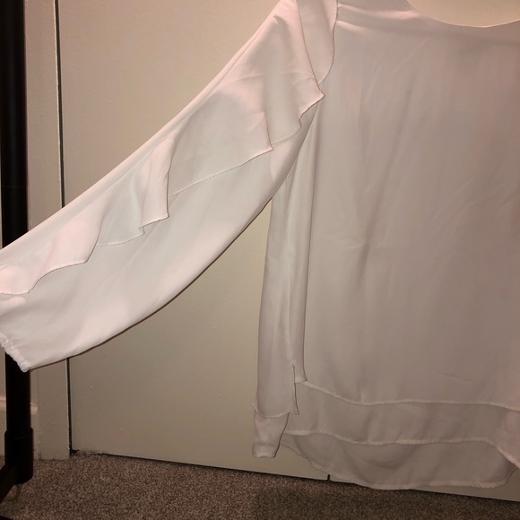 Long Sleeve White Ruffle Shirt Women’s Medium - Picture 3 of 4